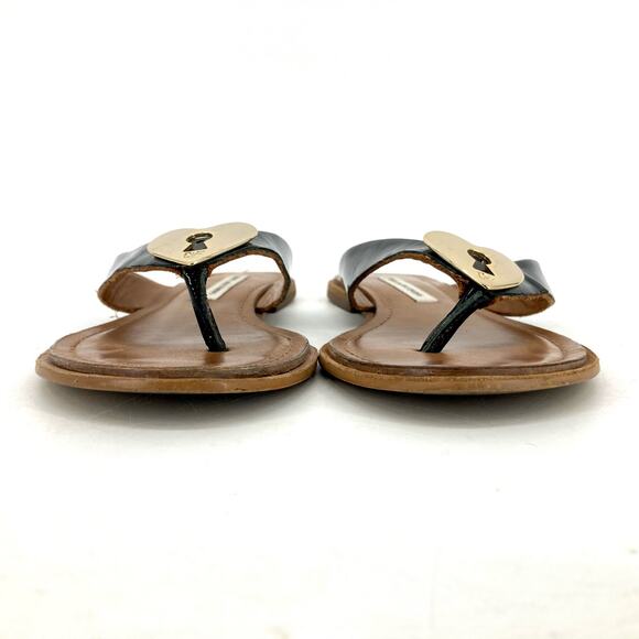 Diane Von Furstenberg: Women’s Flat Thong black leather heart sandal‎ (US5) - Picture 3 of 7